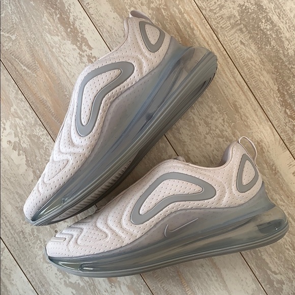 NWT Nike Air Max 720 sneakers - Picture 5 of 9